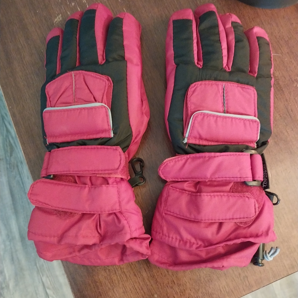 Athletech Boys 2XL Gloves Red with Thinsulate